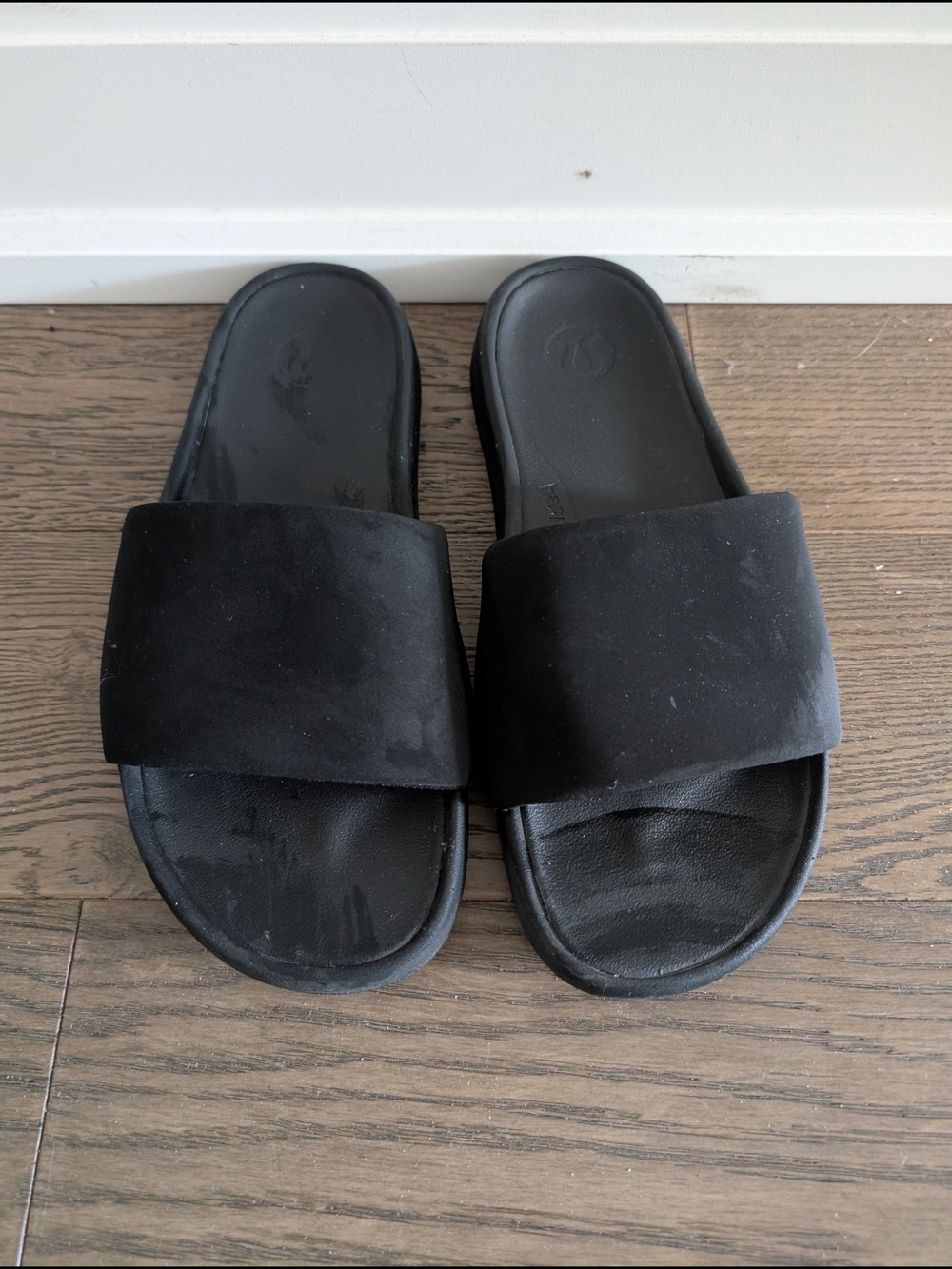 LululemonWomen's Black Slides - Classic Slip-On Comfort